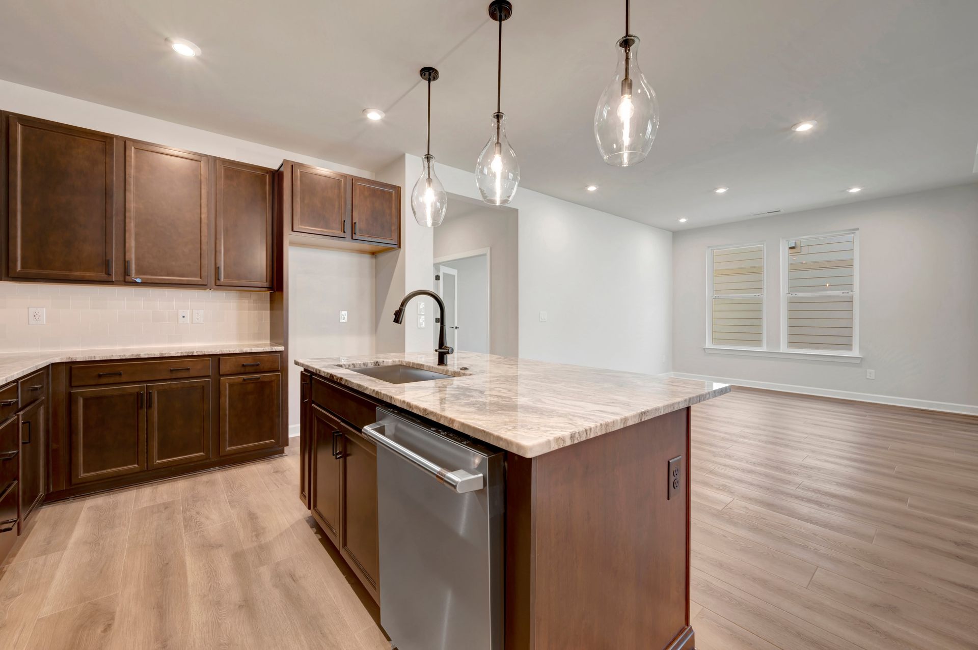 128 Sunny Glen Court