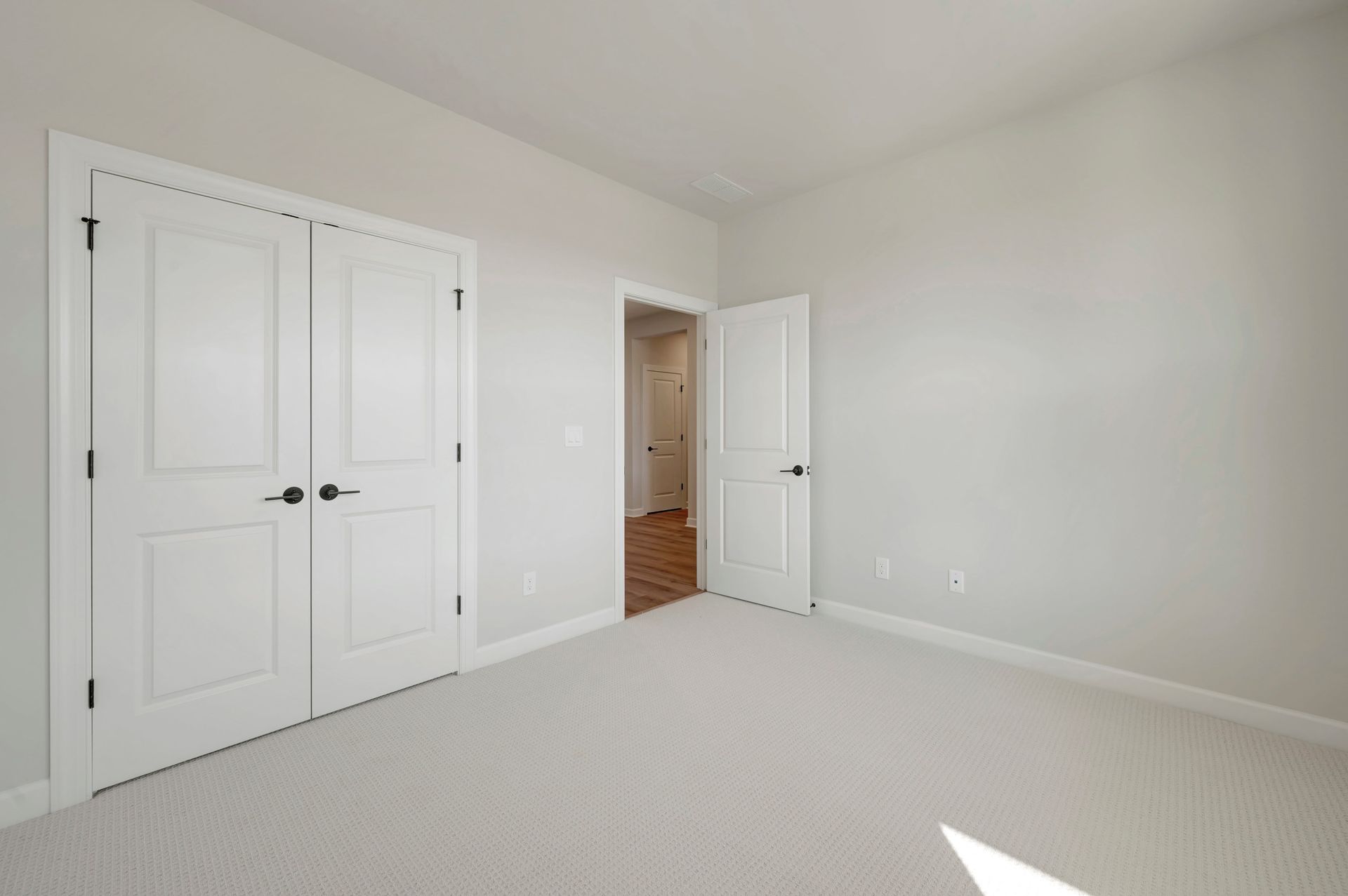 128 Sunny Glen Court