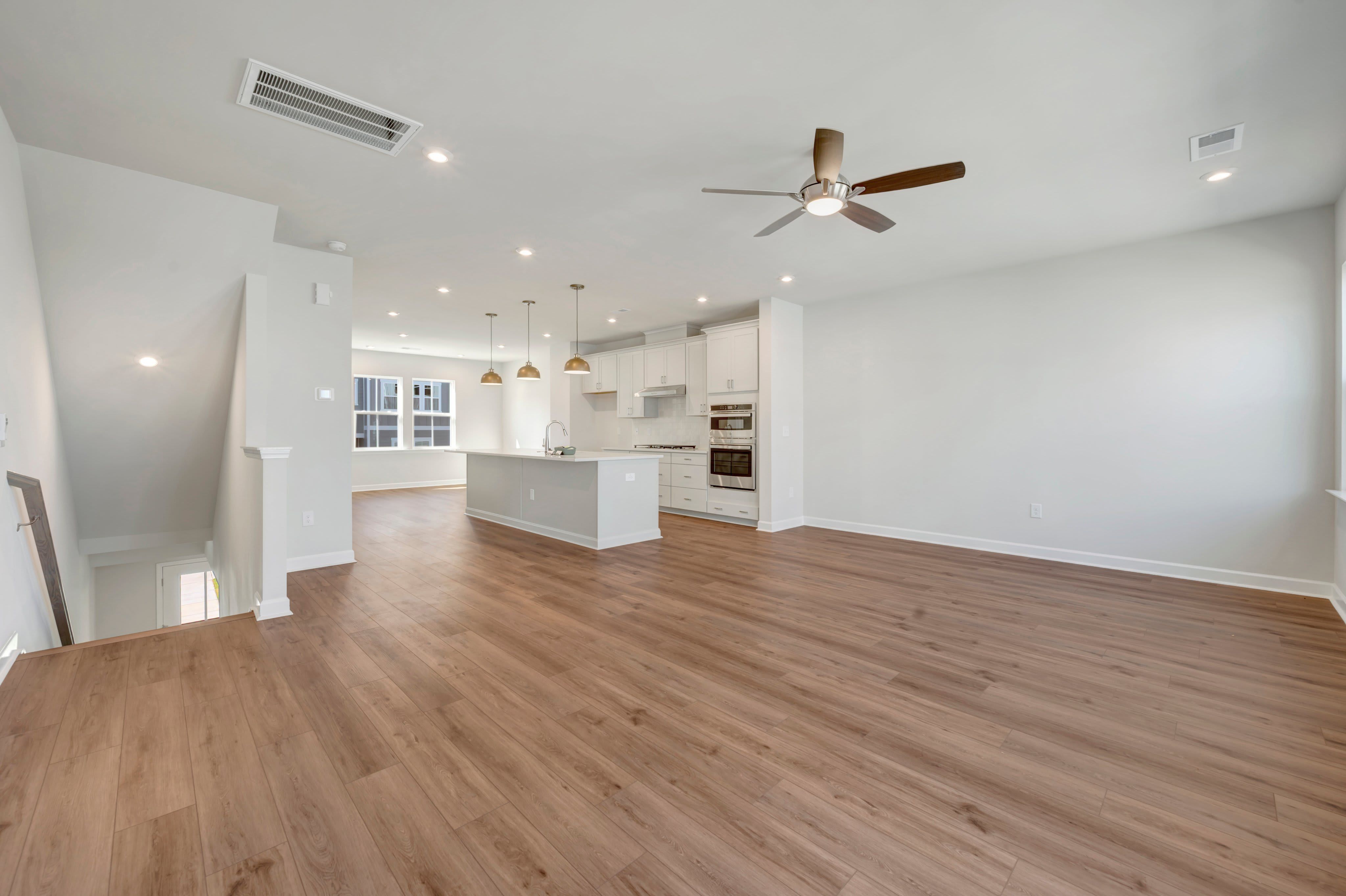 708 Hyperion Alley