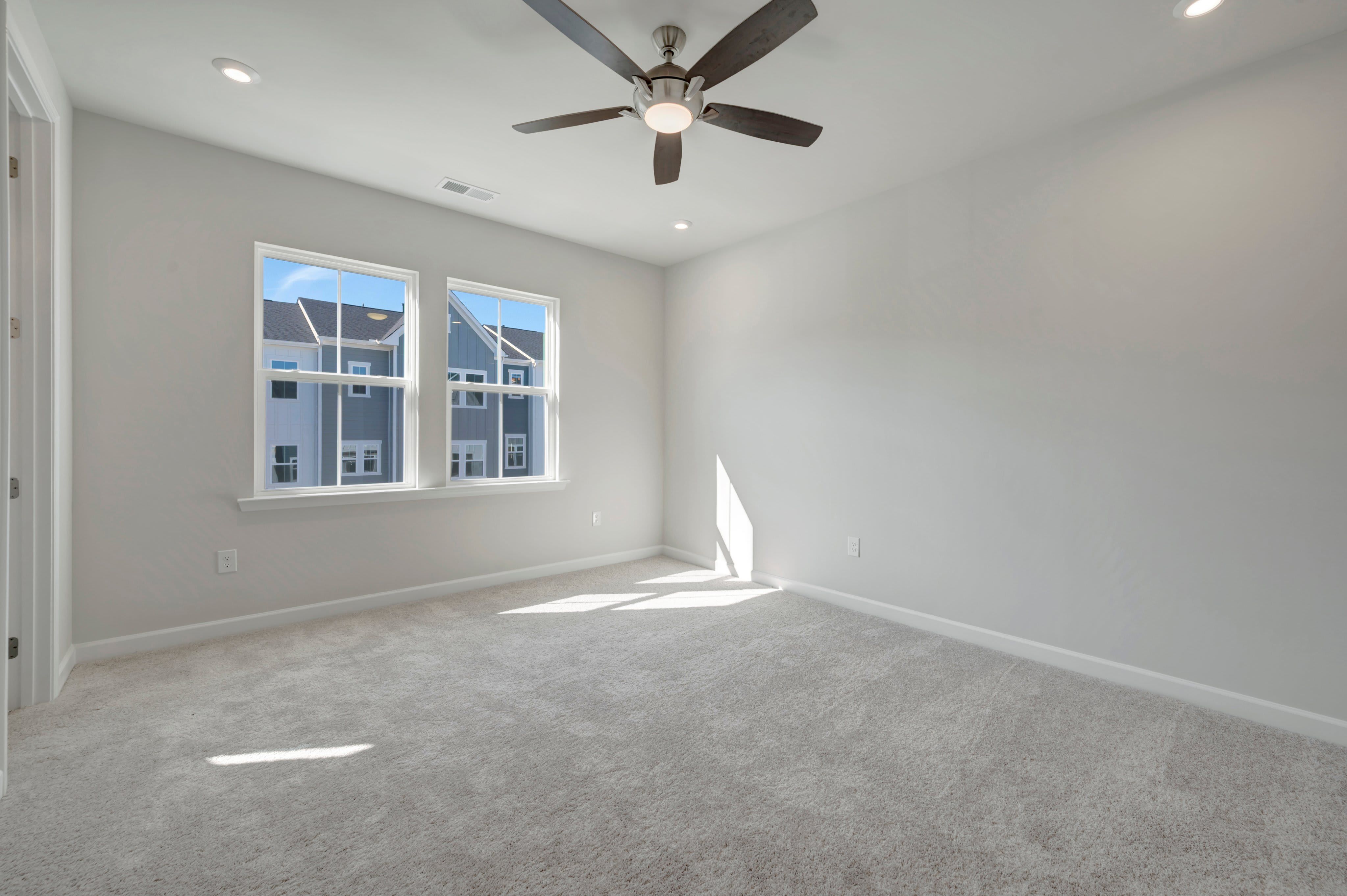 708 Hyperion Alley