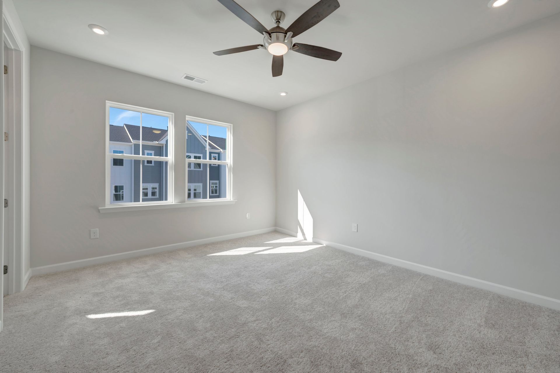 708 Hyperion Alley