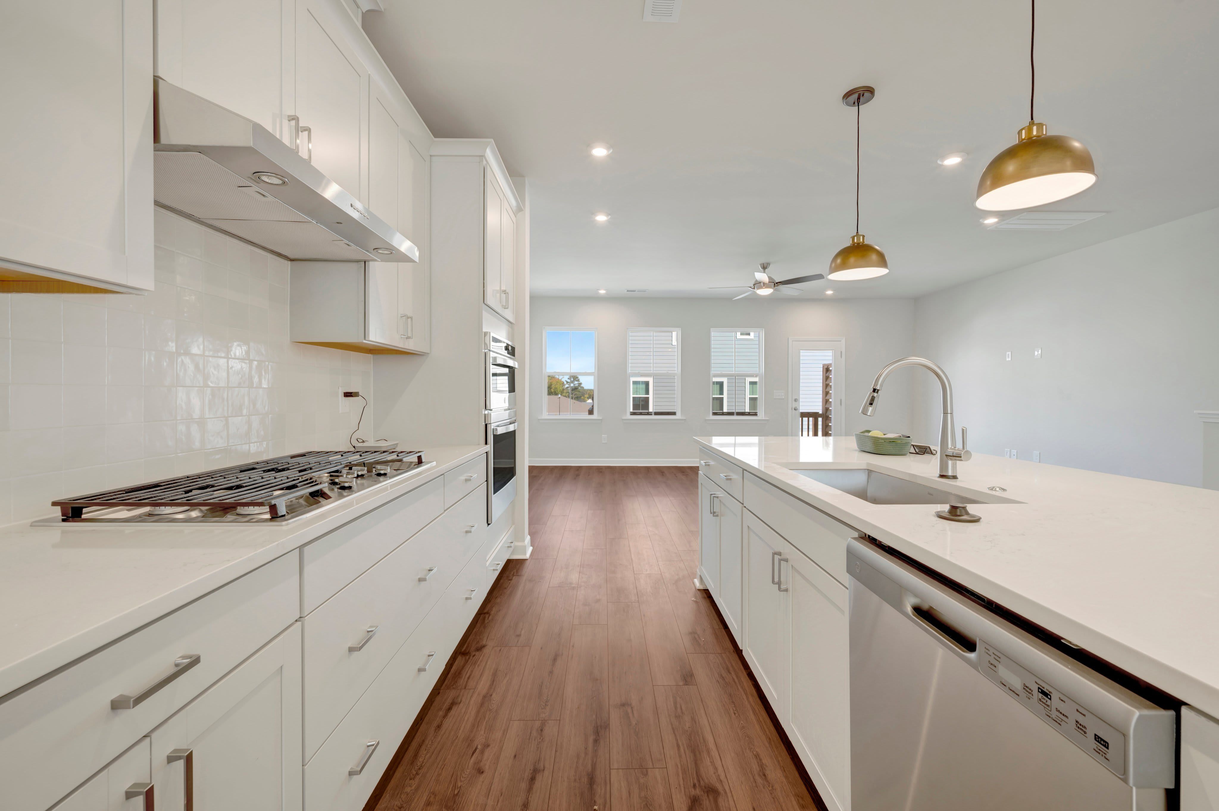 708 Hyperion Alley