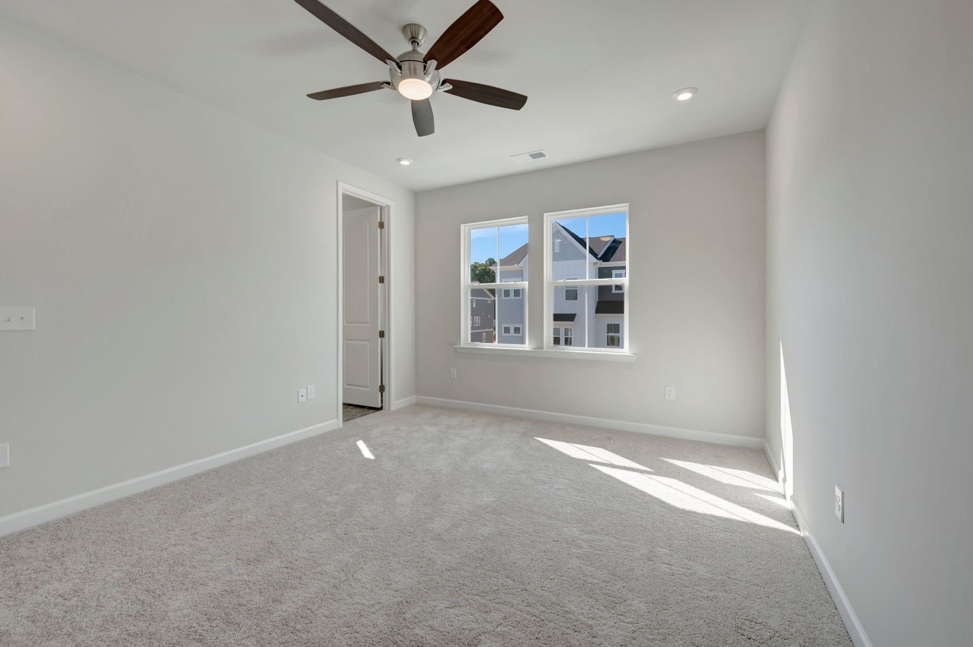 708 Hyperion Alley