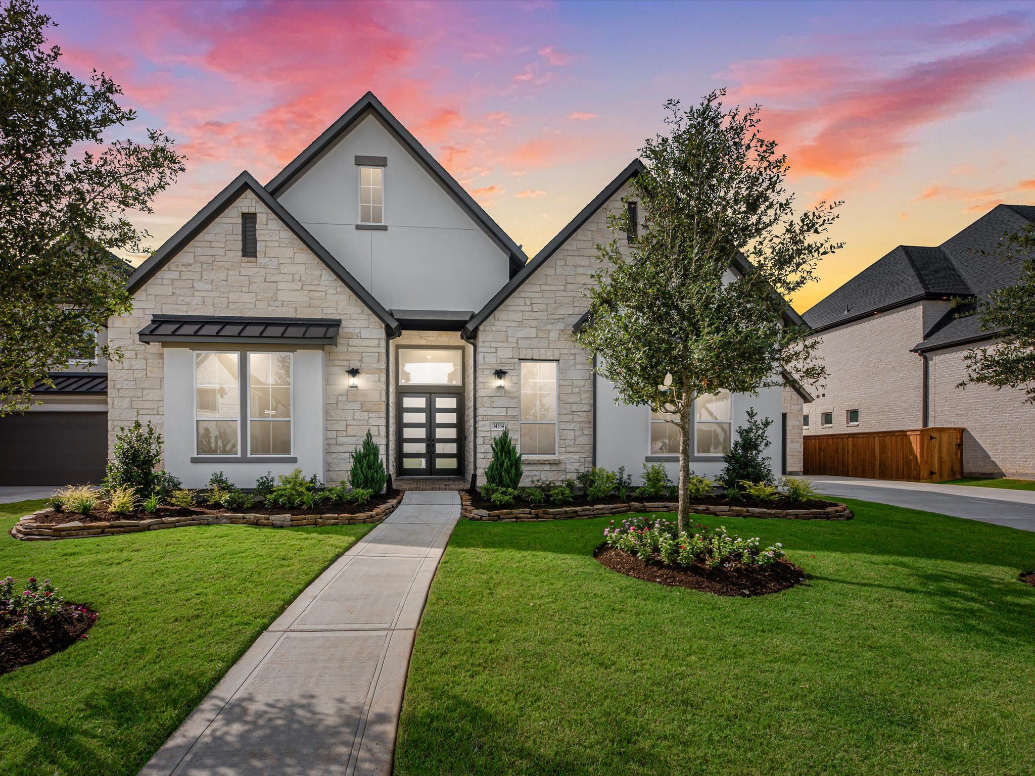 Avila - Dunham Pointe 80': Cypress, Texas - Tri Pointe Homes