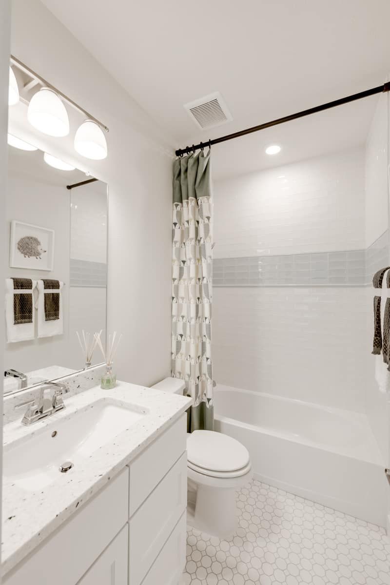 Cross Creek Ranch 65' | Bathroom