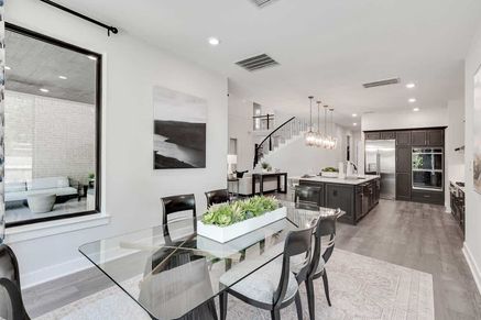 Sienna 80'Model | Verona Plan | Casual Dining