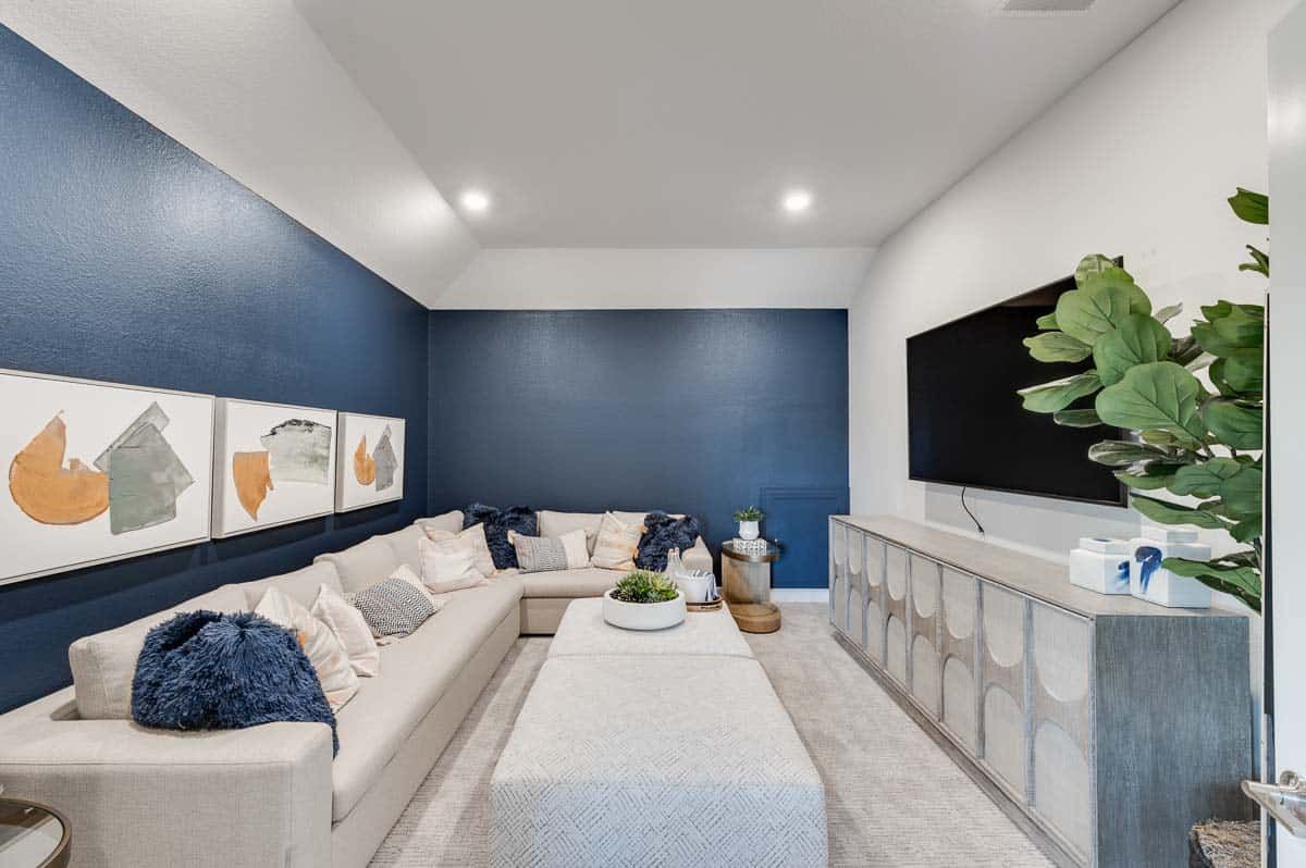 Sienna 80'Model | Verona Plan | Media Room