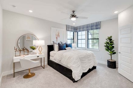 Sienna 80'Model | Verona Plan | Secondary Bedroom