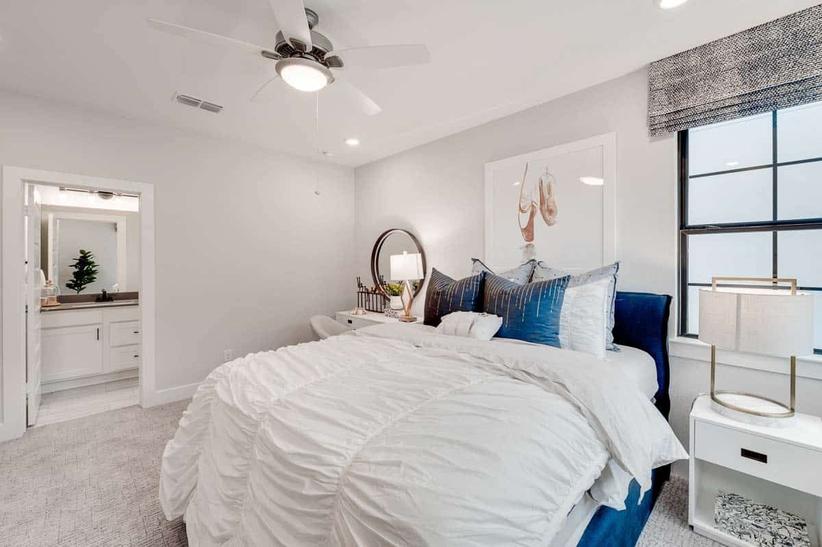 Sienna 80'Model | Verona Plan | Secondary Bedroom