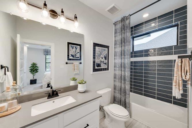 Sienna 80'Model | Verona Plan | Secondary Bath