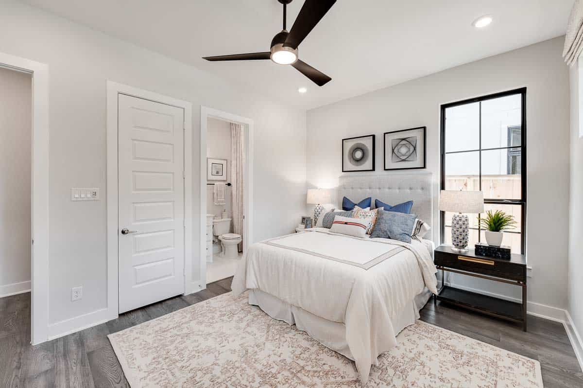 Sienna 80'Model | Verona Plan | Secondary Bedroom