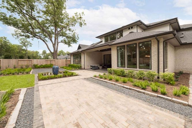 Sienna 80'Model | Verona Plan | Covered Patio