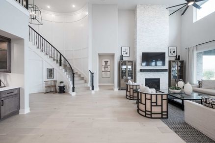 Dunham Pointe 80' | Milan Model