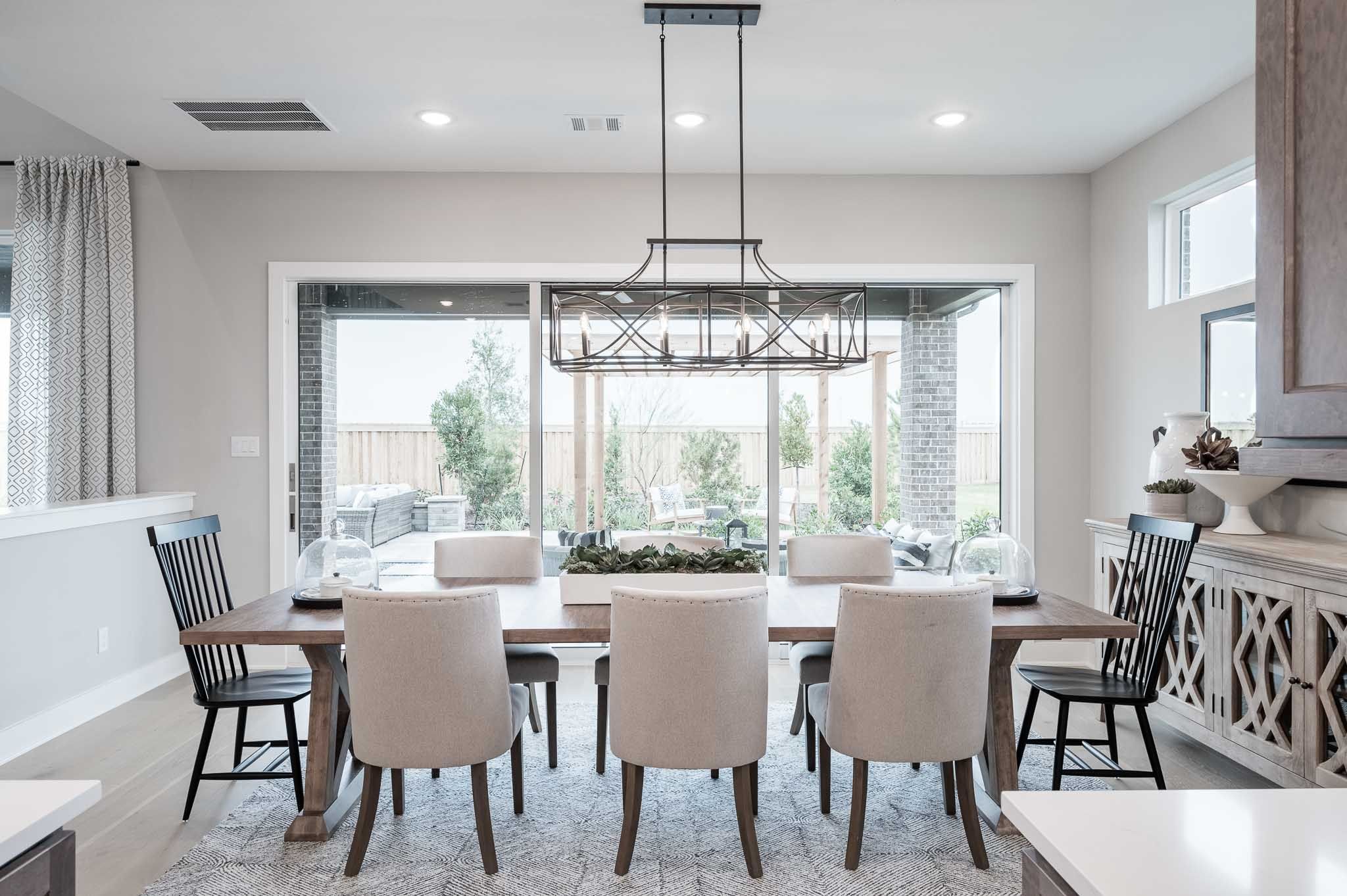 Dunham Pointe 80' | Milan Model