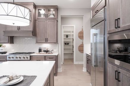 Dunham Pointe 80' | Milan Model