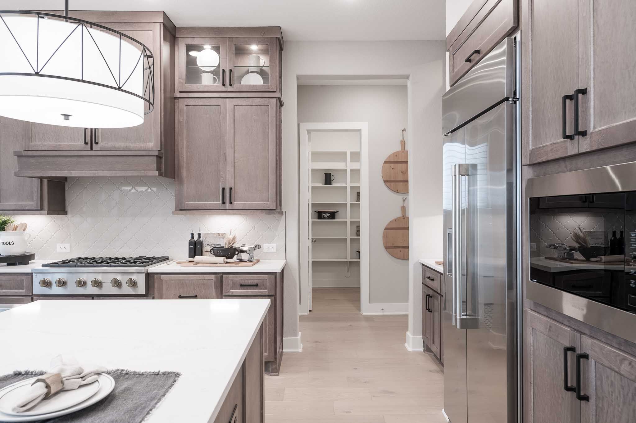 Dunham Pointe 80' | Milan Model