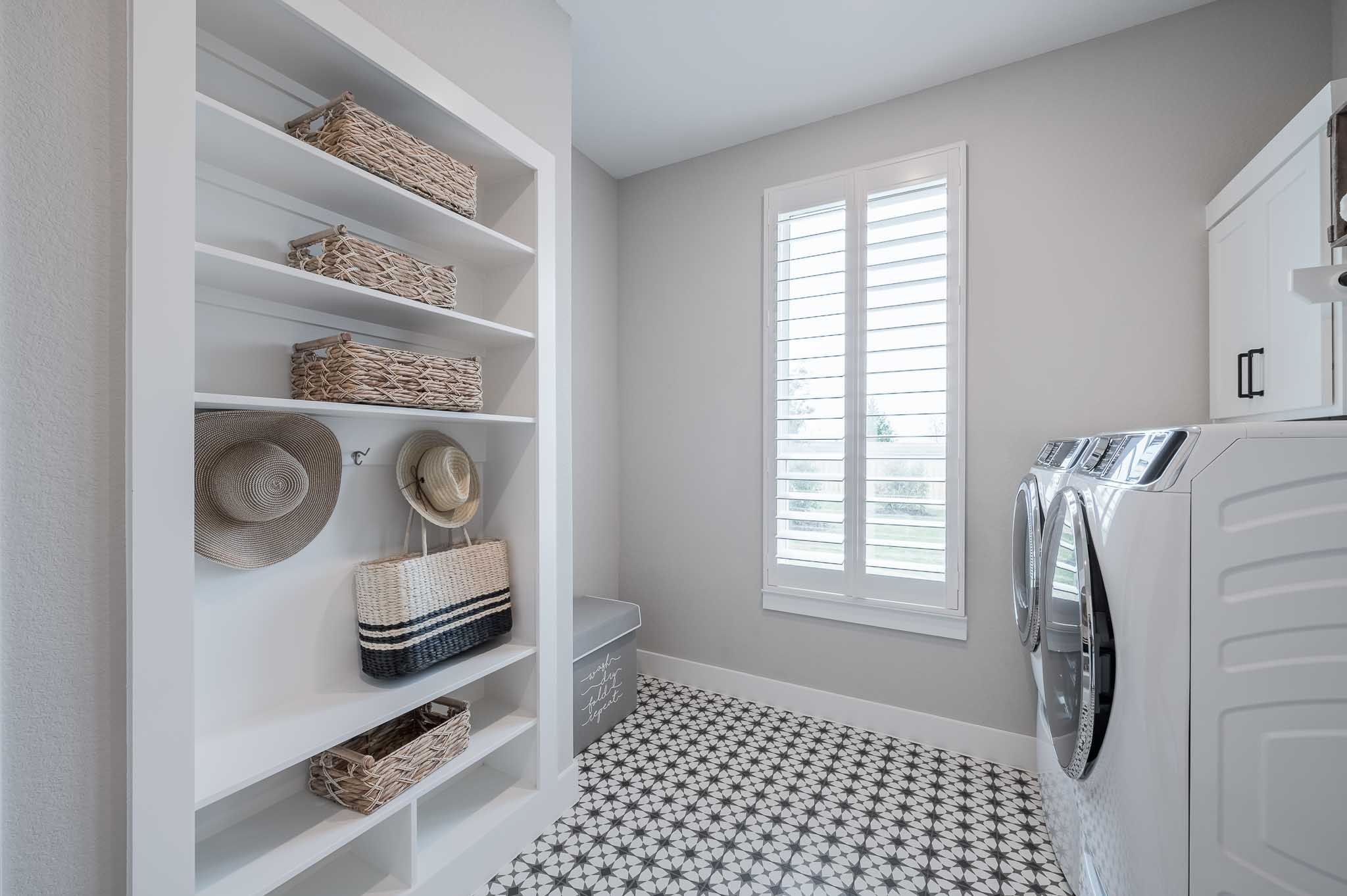 Dunham Pointe 80' | Milan Model