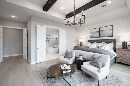 Dunham Pointe 80' | Milan Model