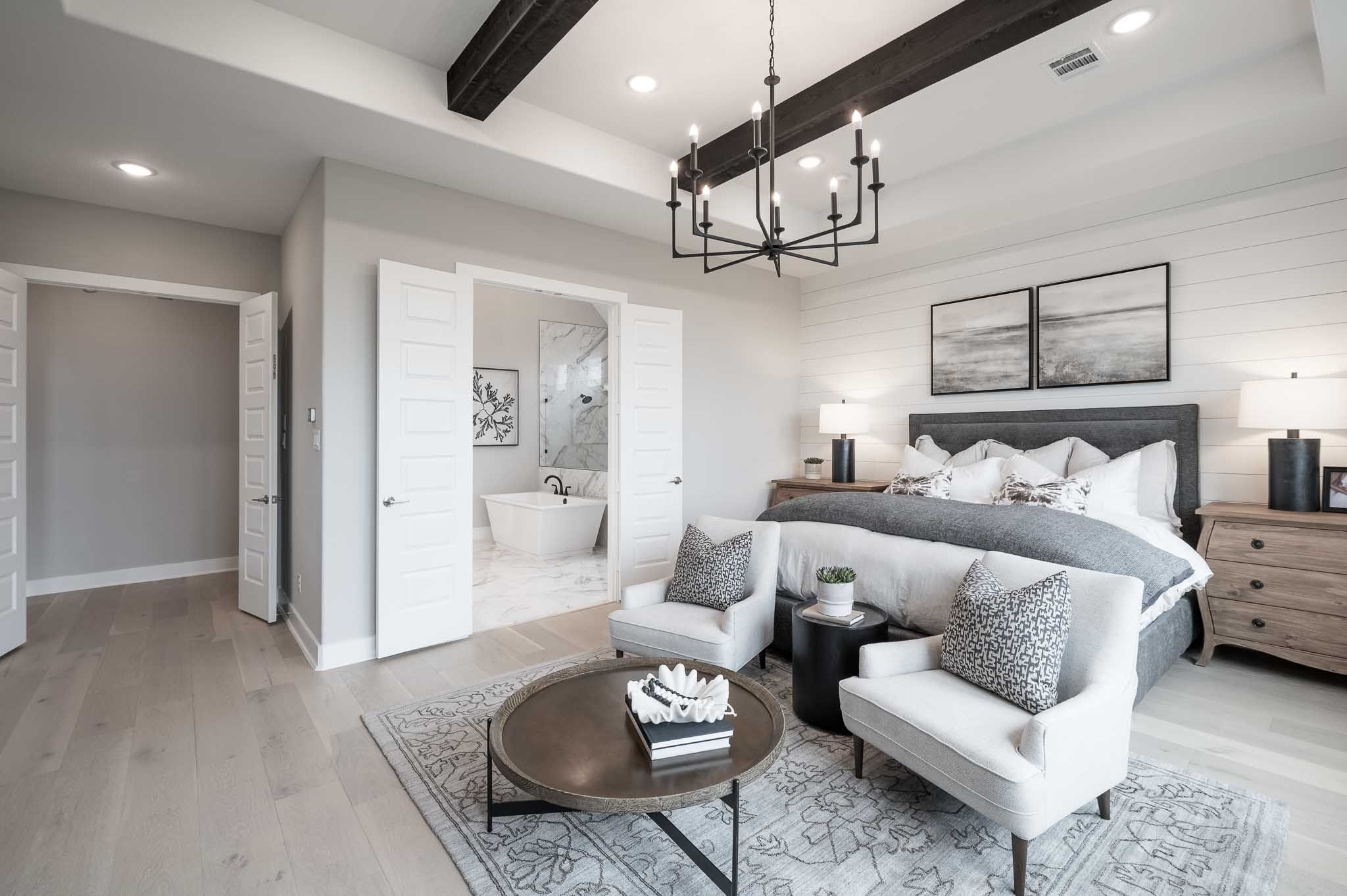 Dunham Pointe 80' | Milan Model