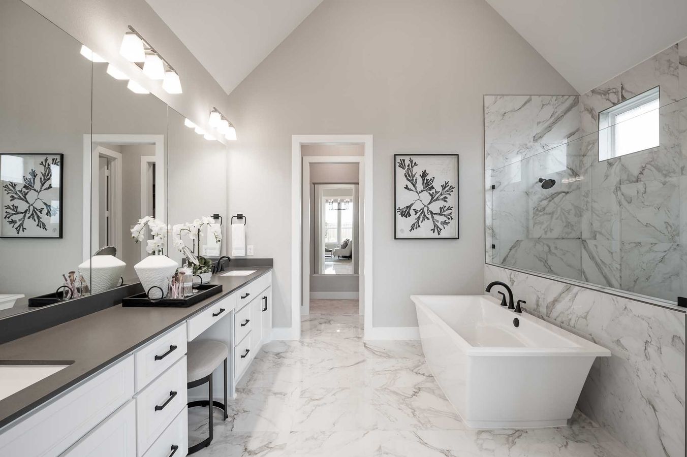 Dunham Pointe 80' | Milan Model