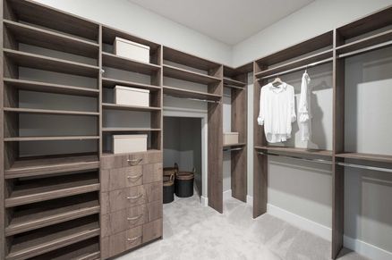 Dunham Pointe 80' | Milan Model