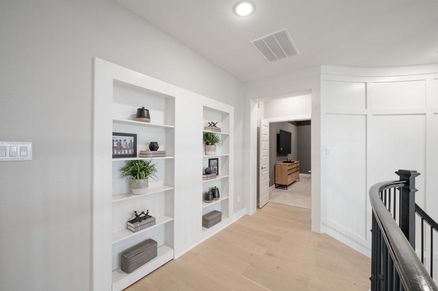 Dunham Pointe 80' | Milan Model