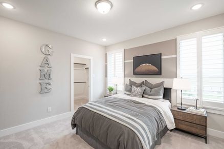 Dunham Pointe 80' | Milan Model