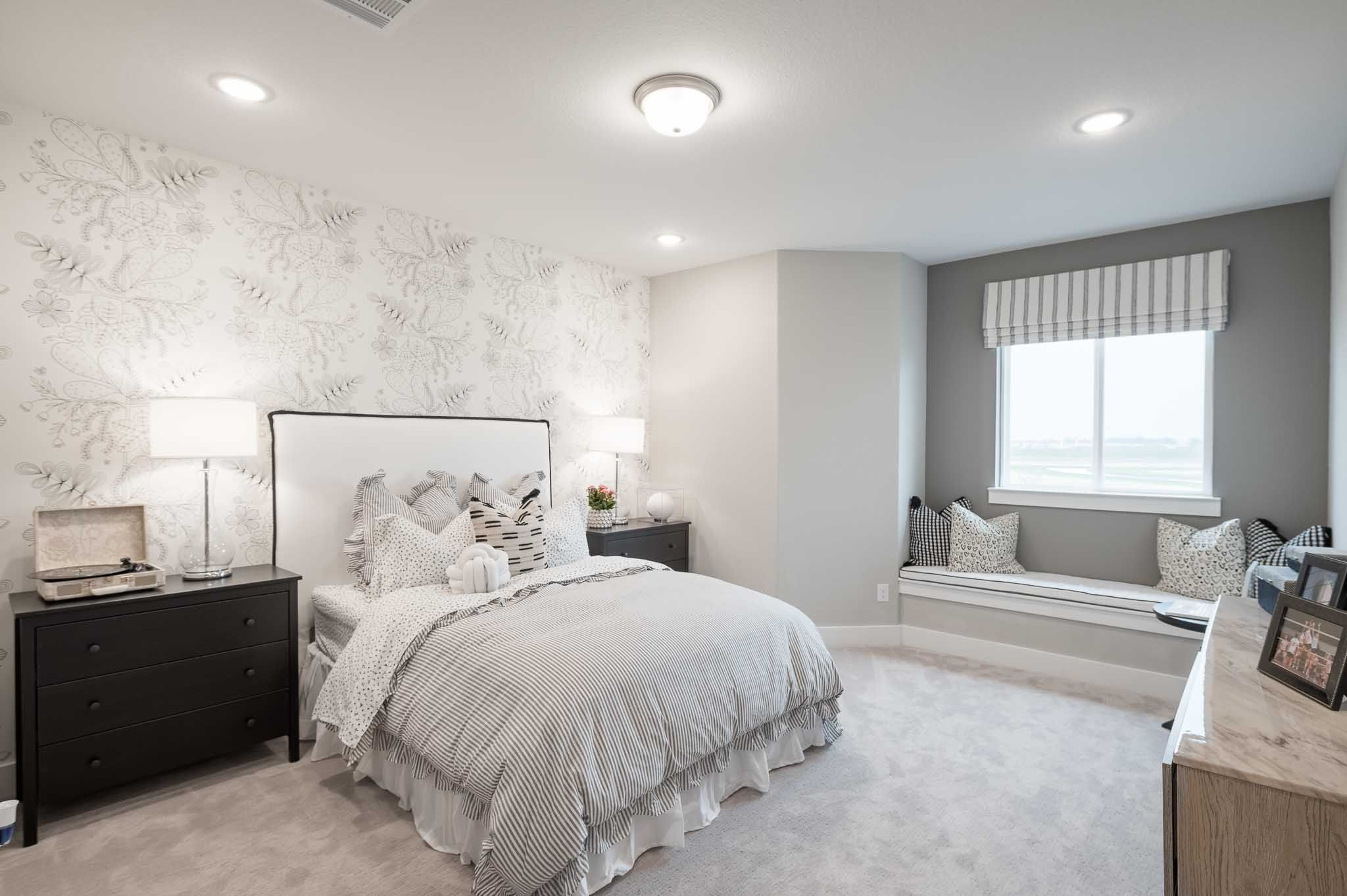 Dunham Pointe 80' | Milan Model