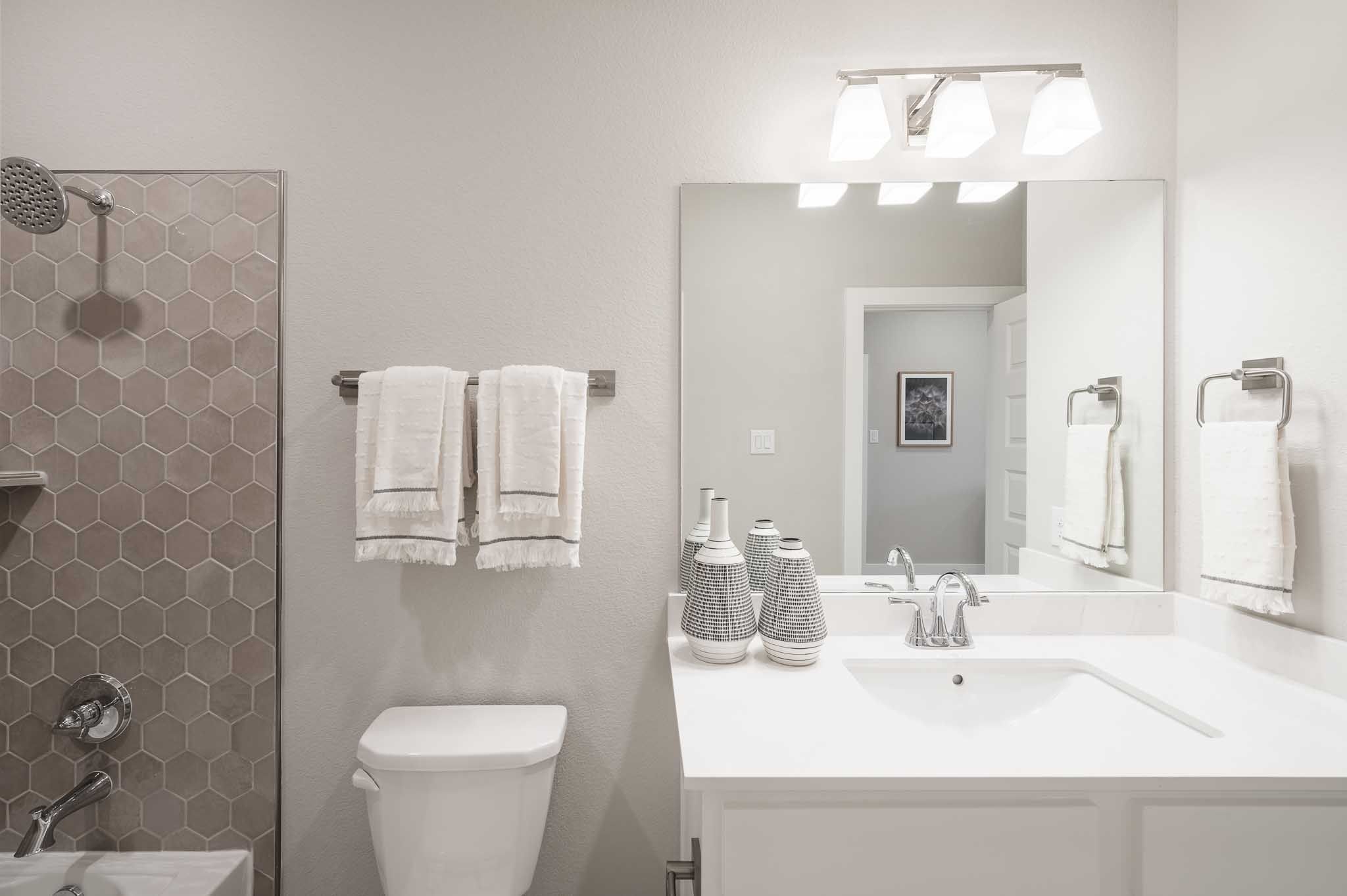 Dunham Pointe 80' | Milan Model