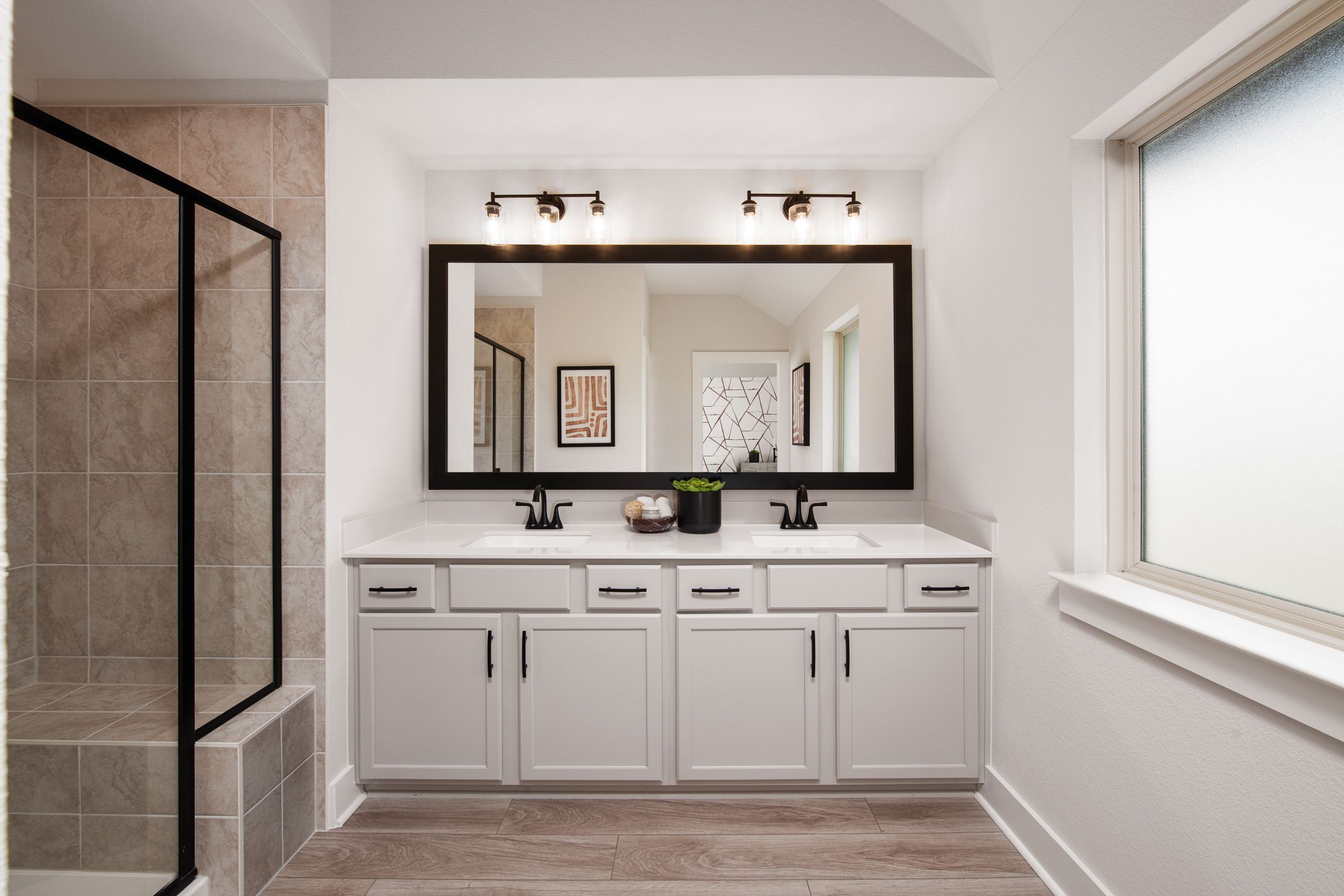 Bergamot Model Home - Primary Bathroom