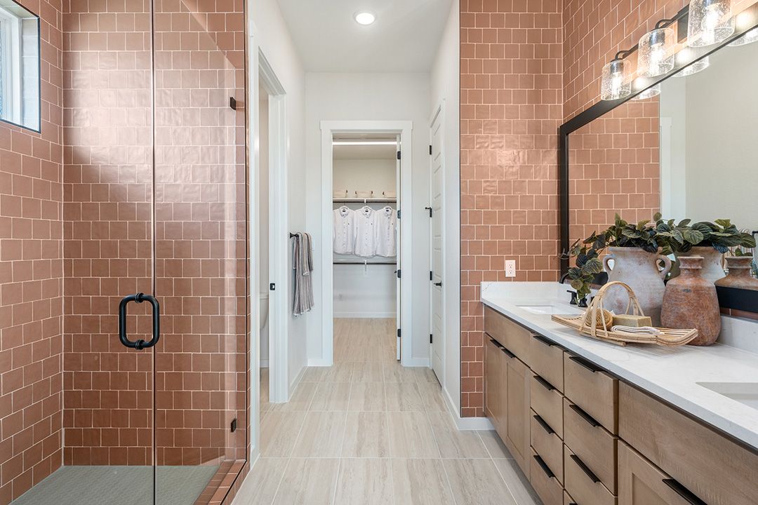 2nd Floor | Primary Bathroom