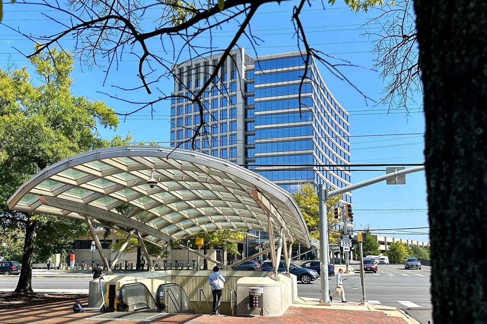 Northpark is located 4 blocks from the North Bethesda Metro Station