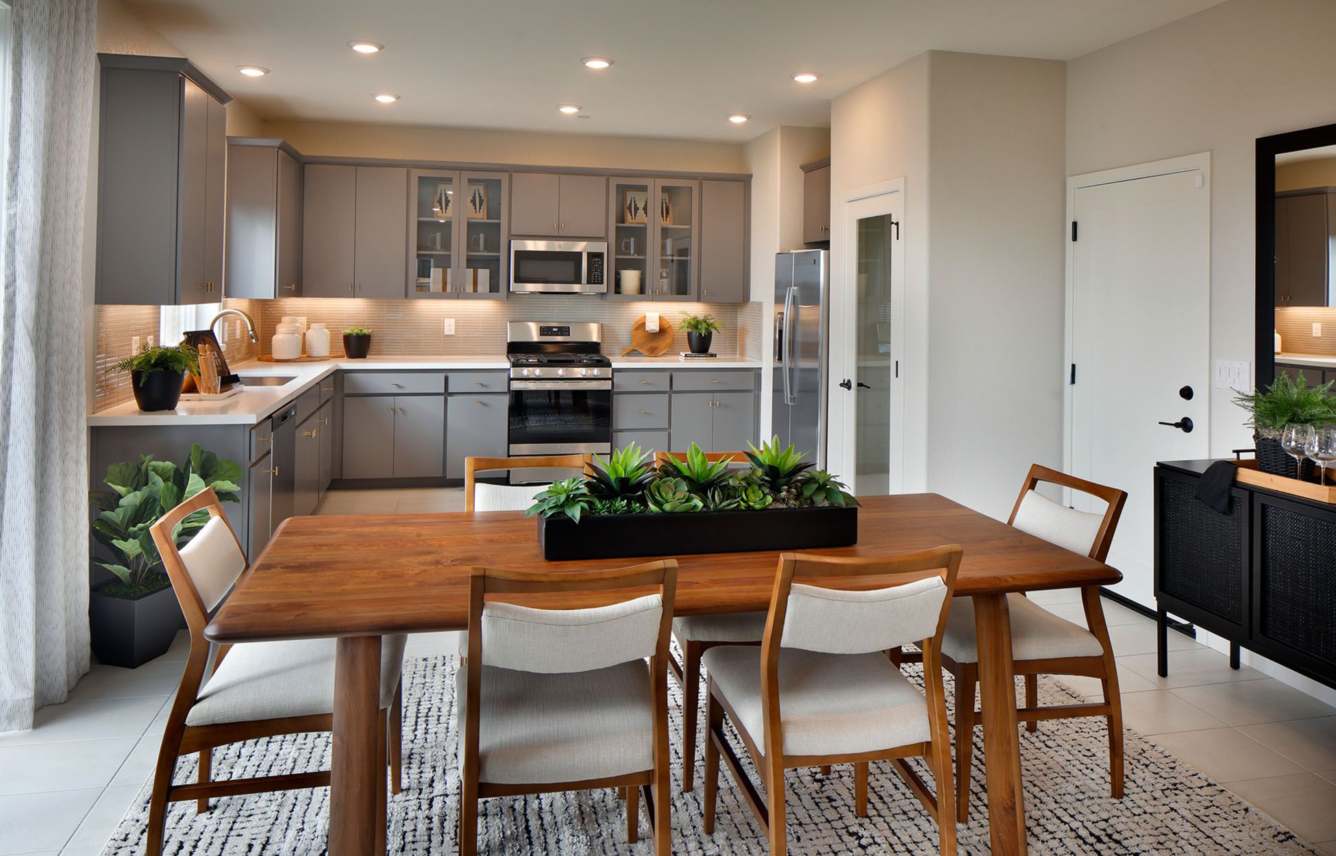 Vibrance Plan 1 Kithcne & Dining