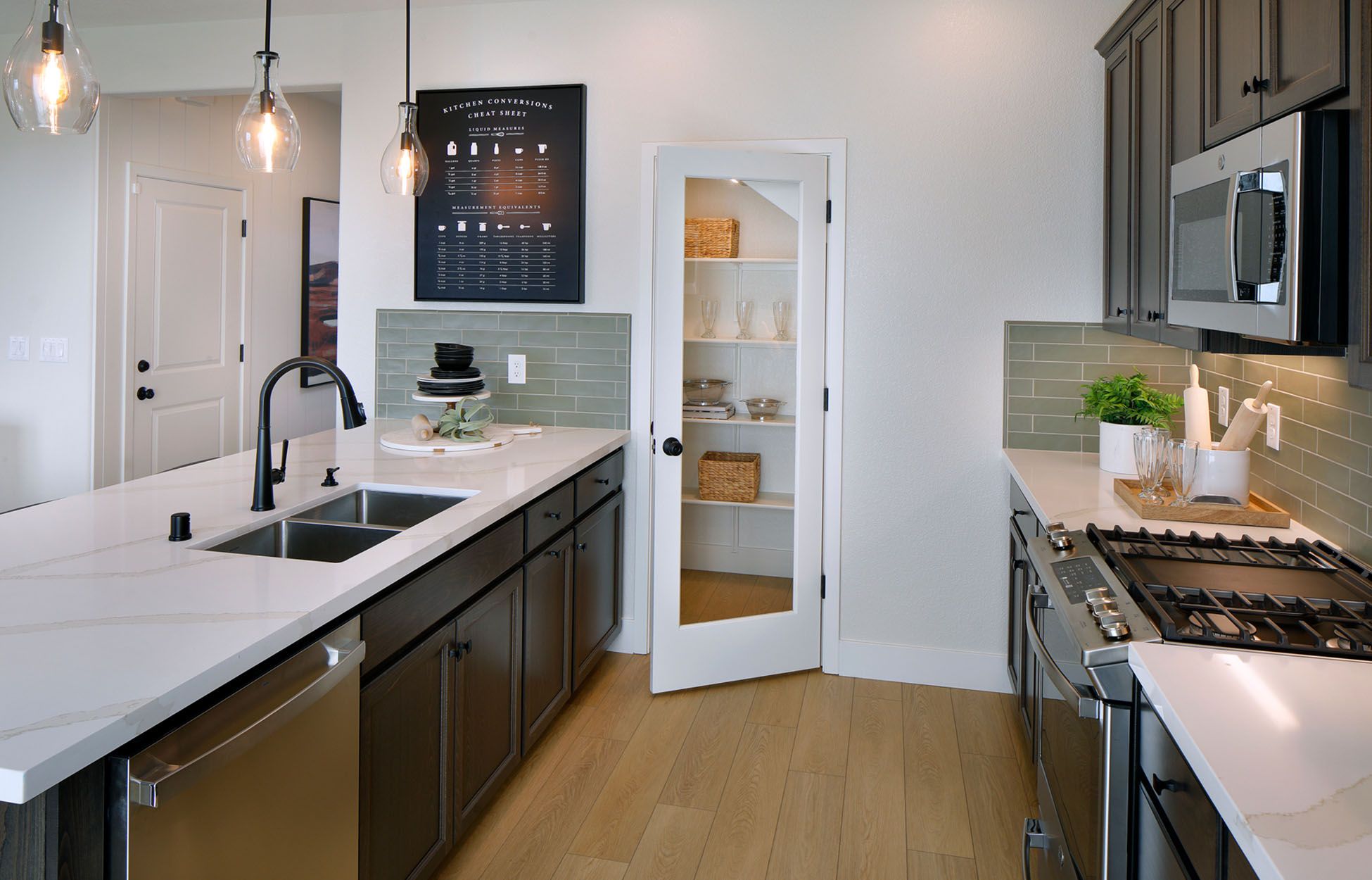 Vibrance Plan 2 Model Kitchen