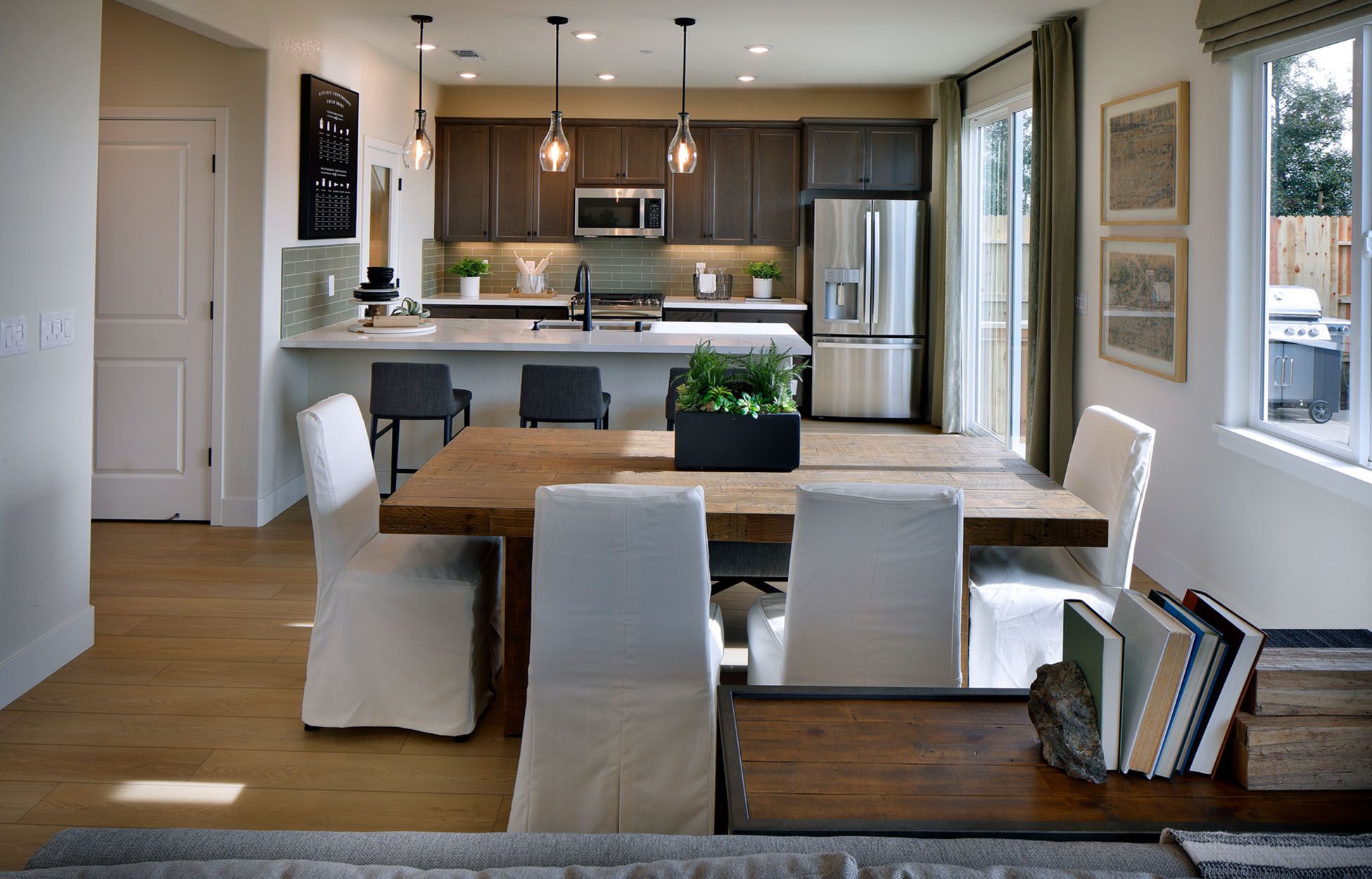 Vibrance Plan 2 Model Dining