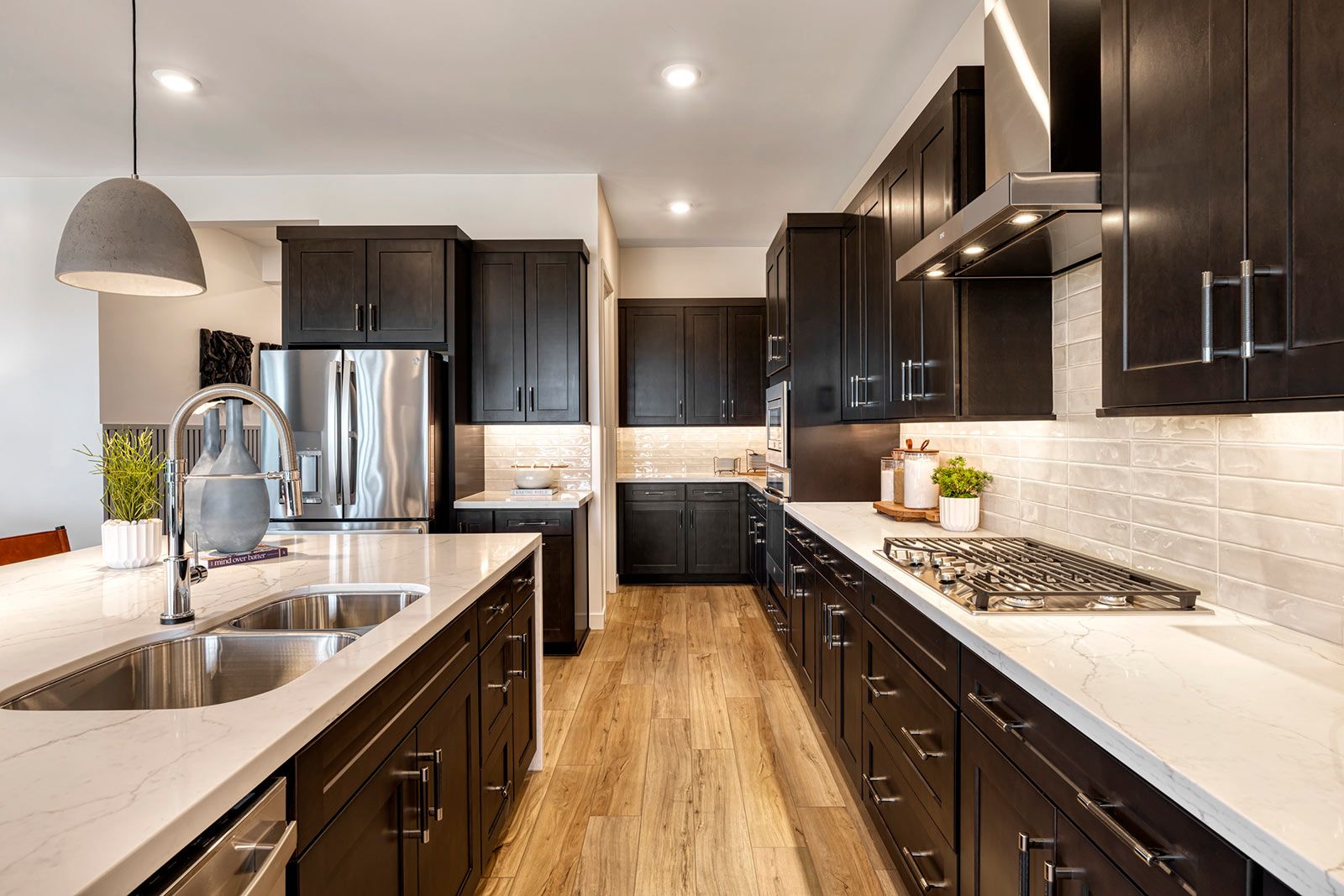 Dahlia Model | Kitchen