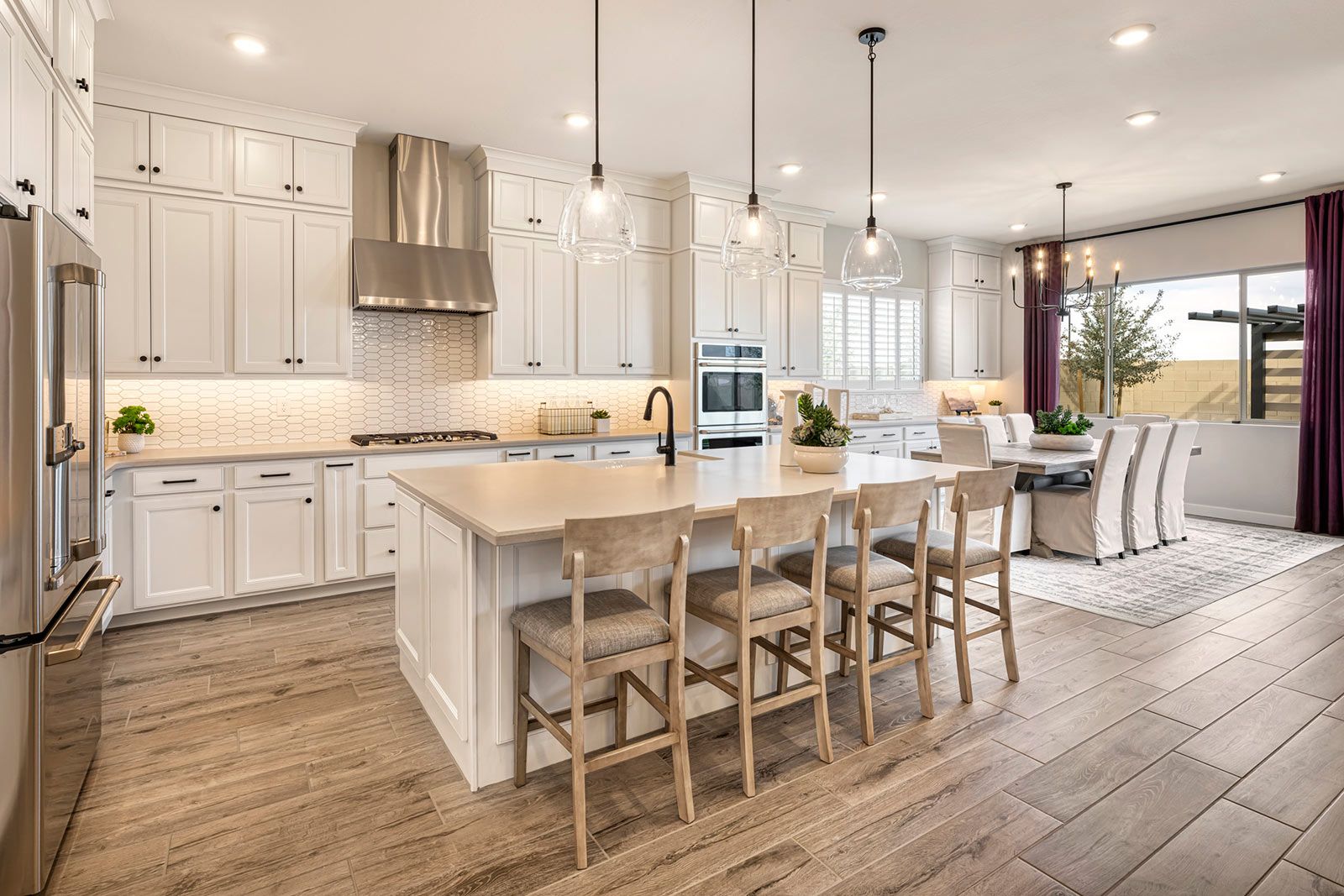 Holly Model | Kitchen