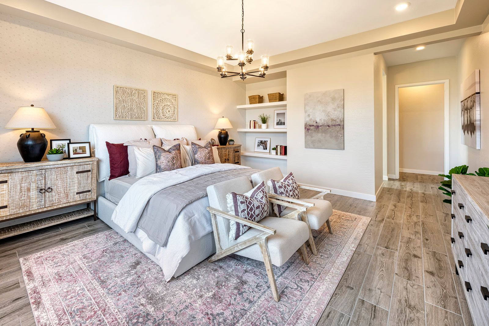 Holly Model | Primary Suite