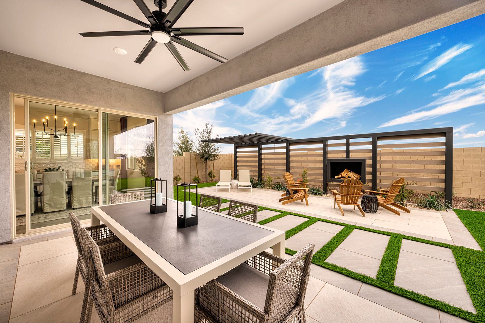 Holly Model | Backyard