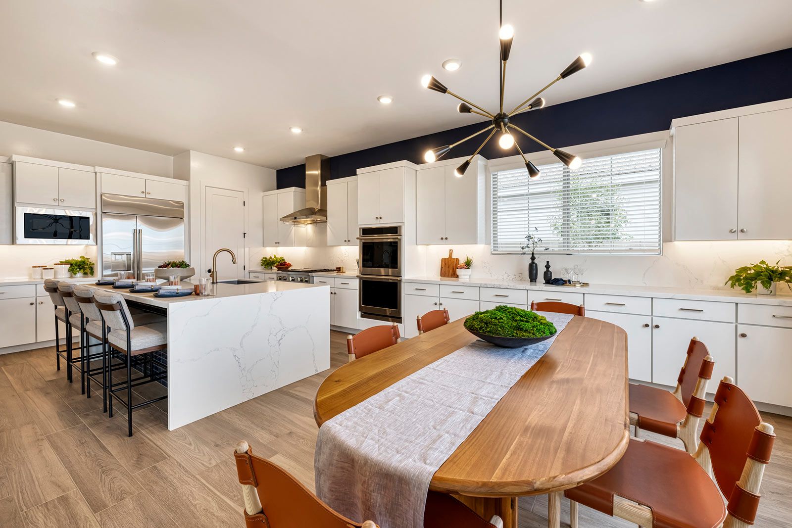 Tipton Model | Dining