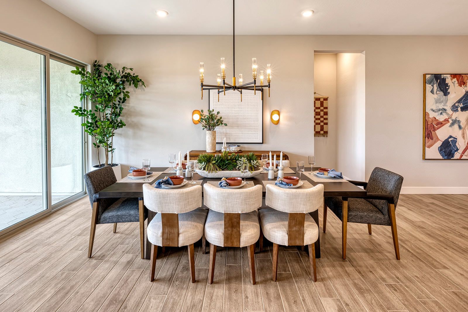 Juniper Model | Dining