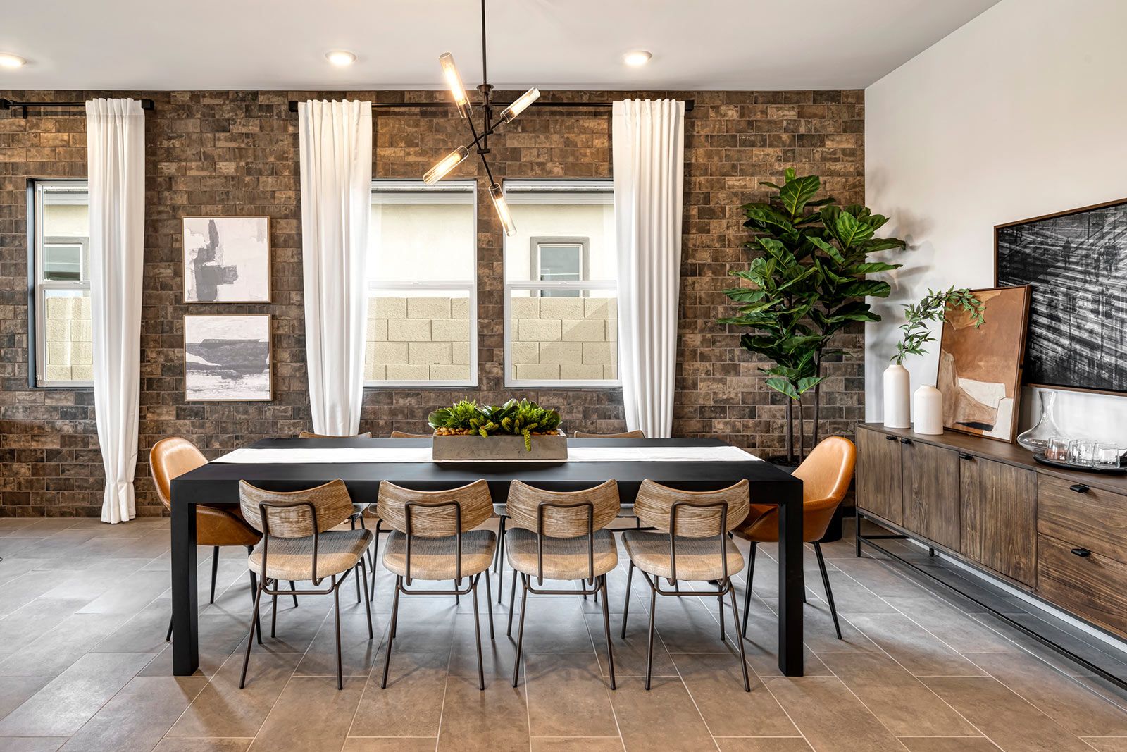 Willow Model | Dining