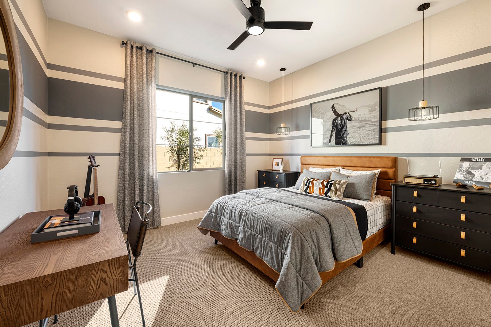 Elden Model | Bedroom