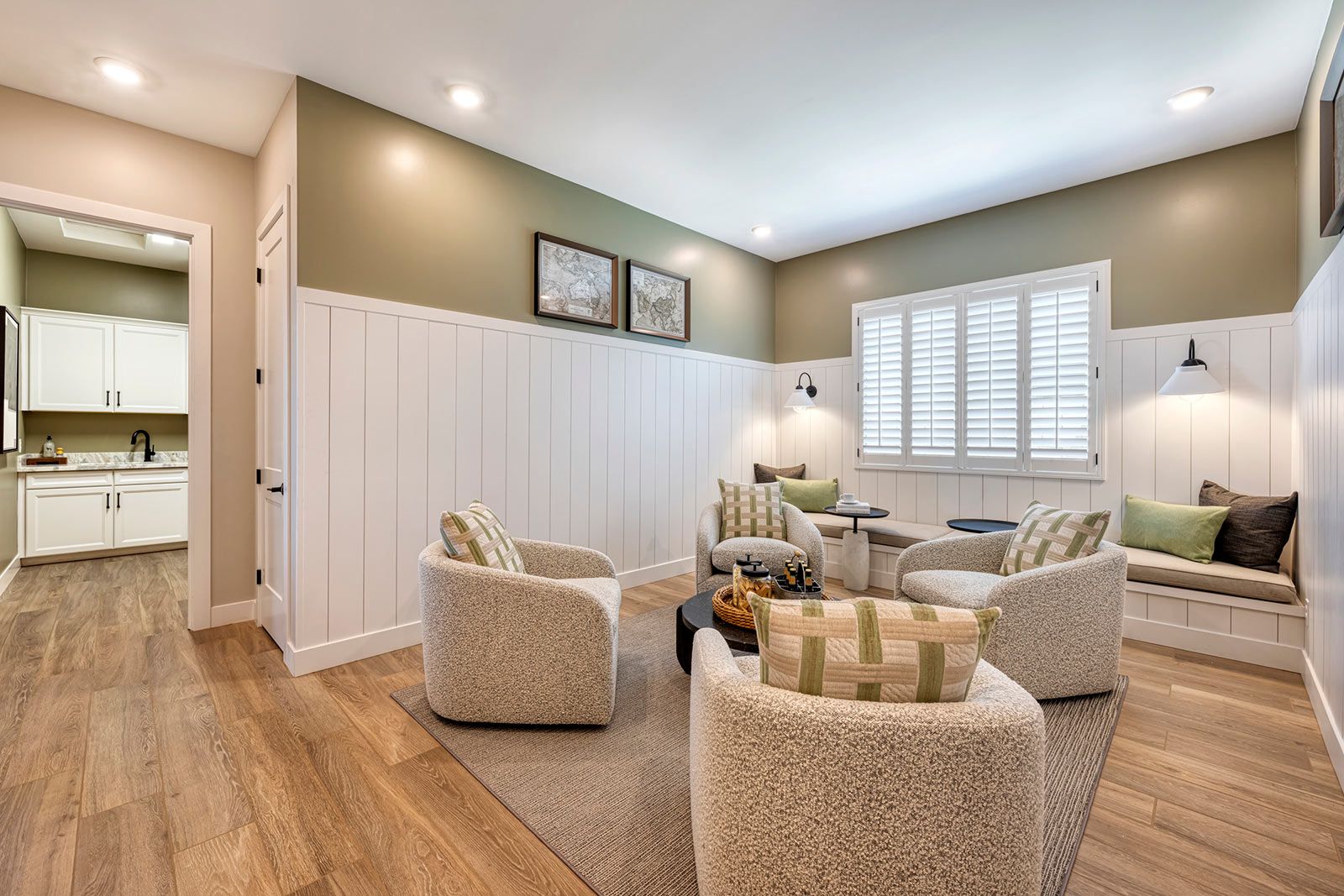 Pecan Model | Game Room