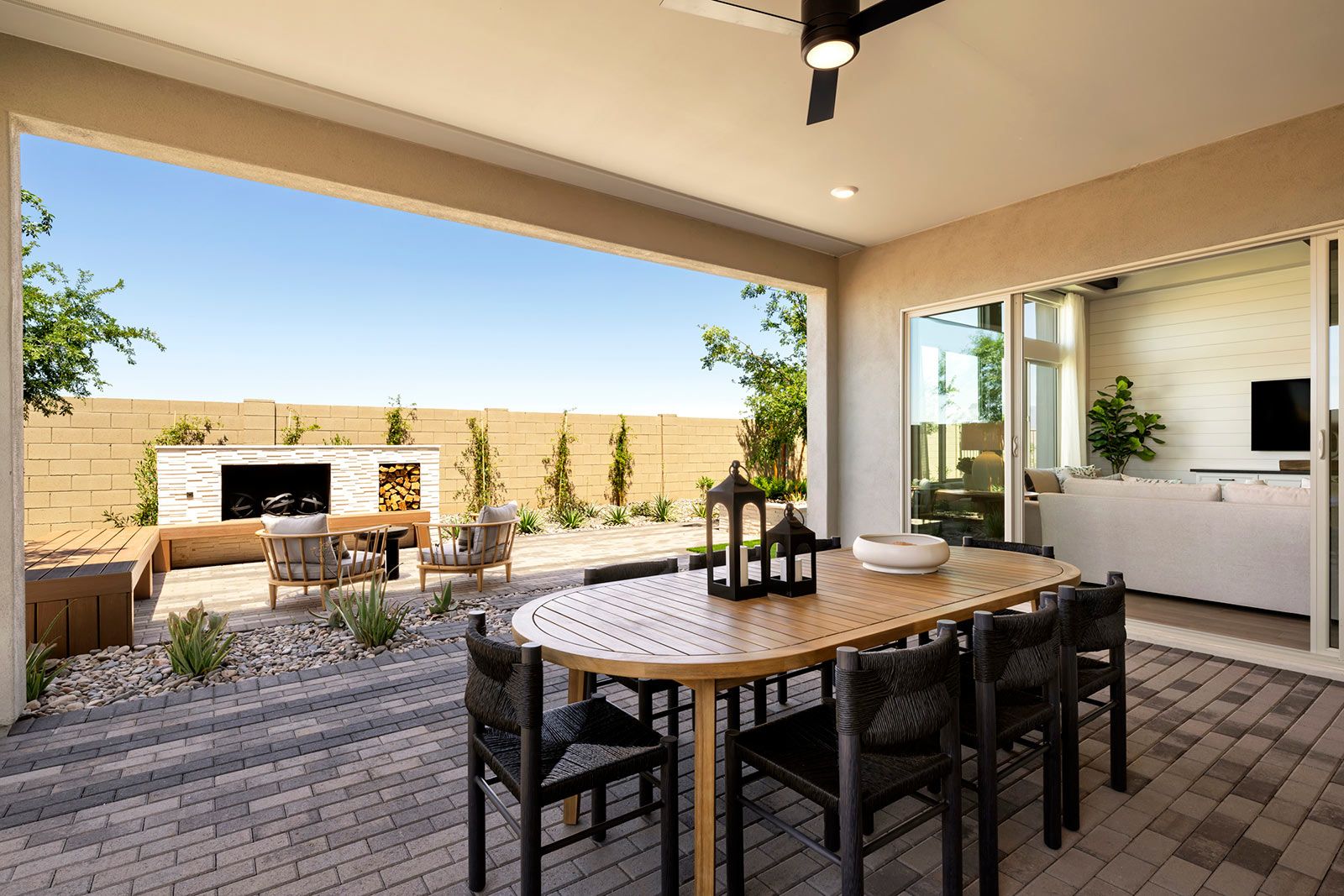 Pecan Model | Backyard