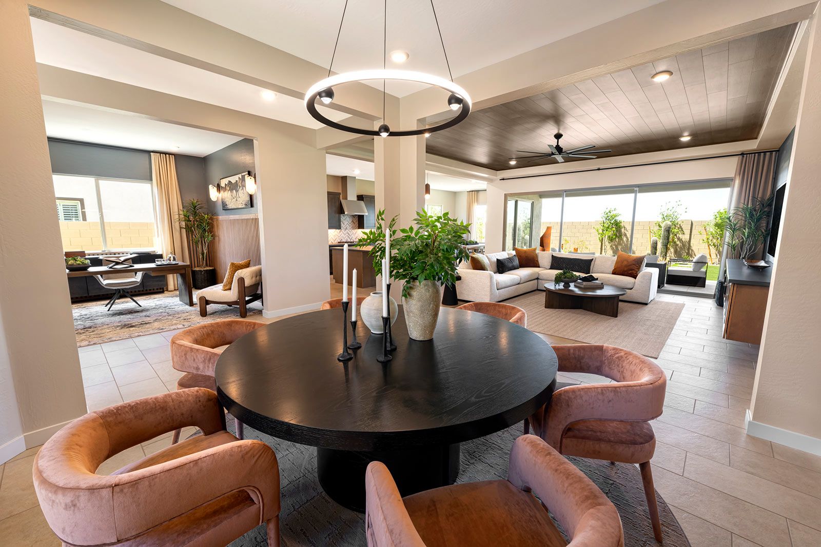 Cholla Model | Dining