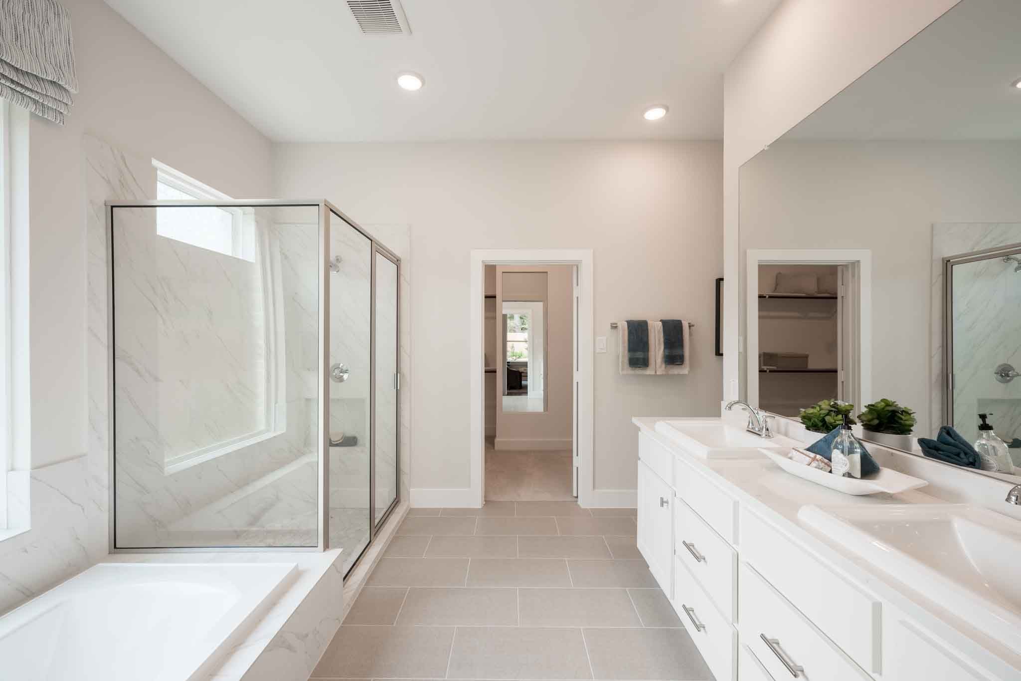 Longspur Model | Primary Bath