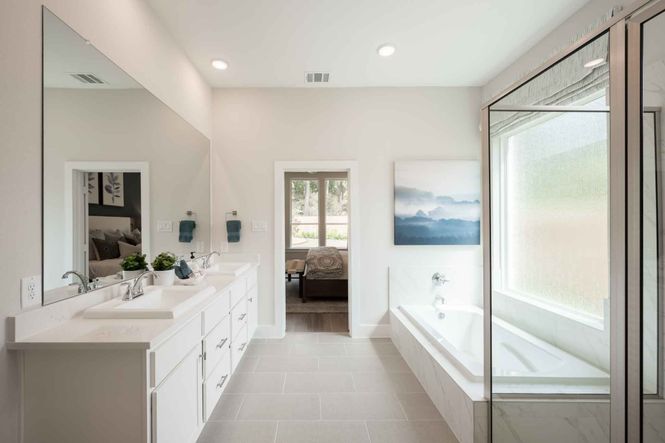 Longspur Model | Primary Bath