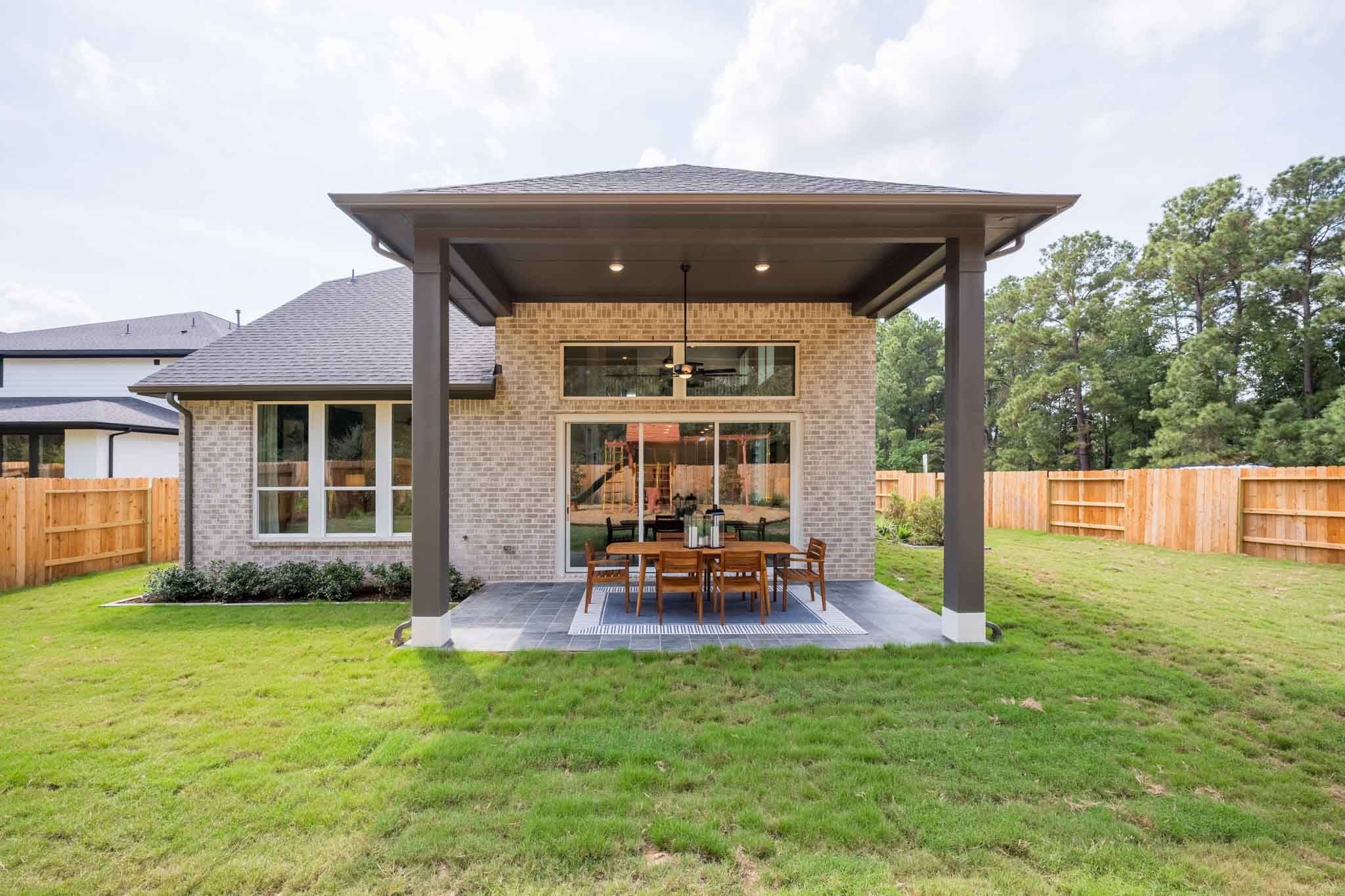 Longspur Model | Covered Outdoor Living