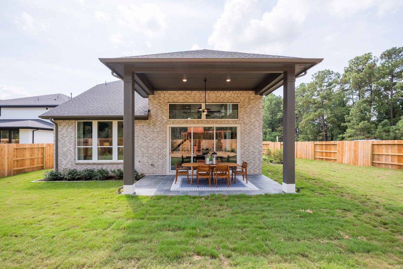 Longspur Model | Covered Outdoor Living